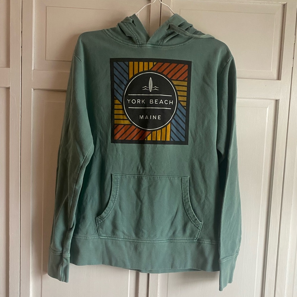 York Beach Maine Graphic Hoodie - Green